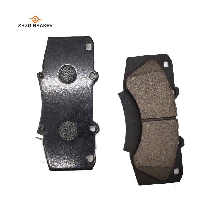 Auto Car Parts Spare Ceramic Disc Front Brake Pads Semi Metallic Ceramic Auto Brake Pads for Toyota Hilux