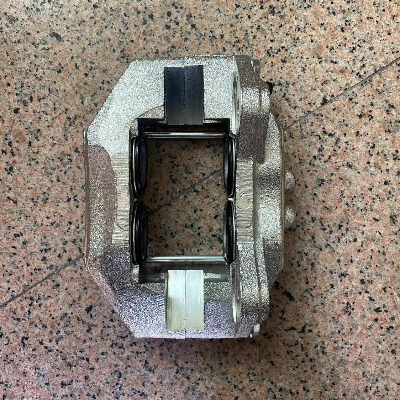 High Quality Auto Brake Calipers 47730-0K061 47750-0k061 for Hilux 4WD KUN25 OEM 47730-0K060 47750-0K060