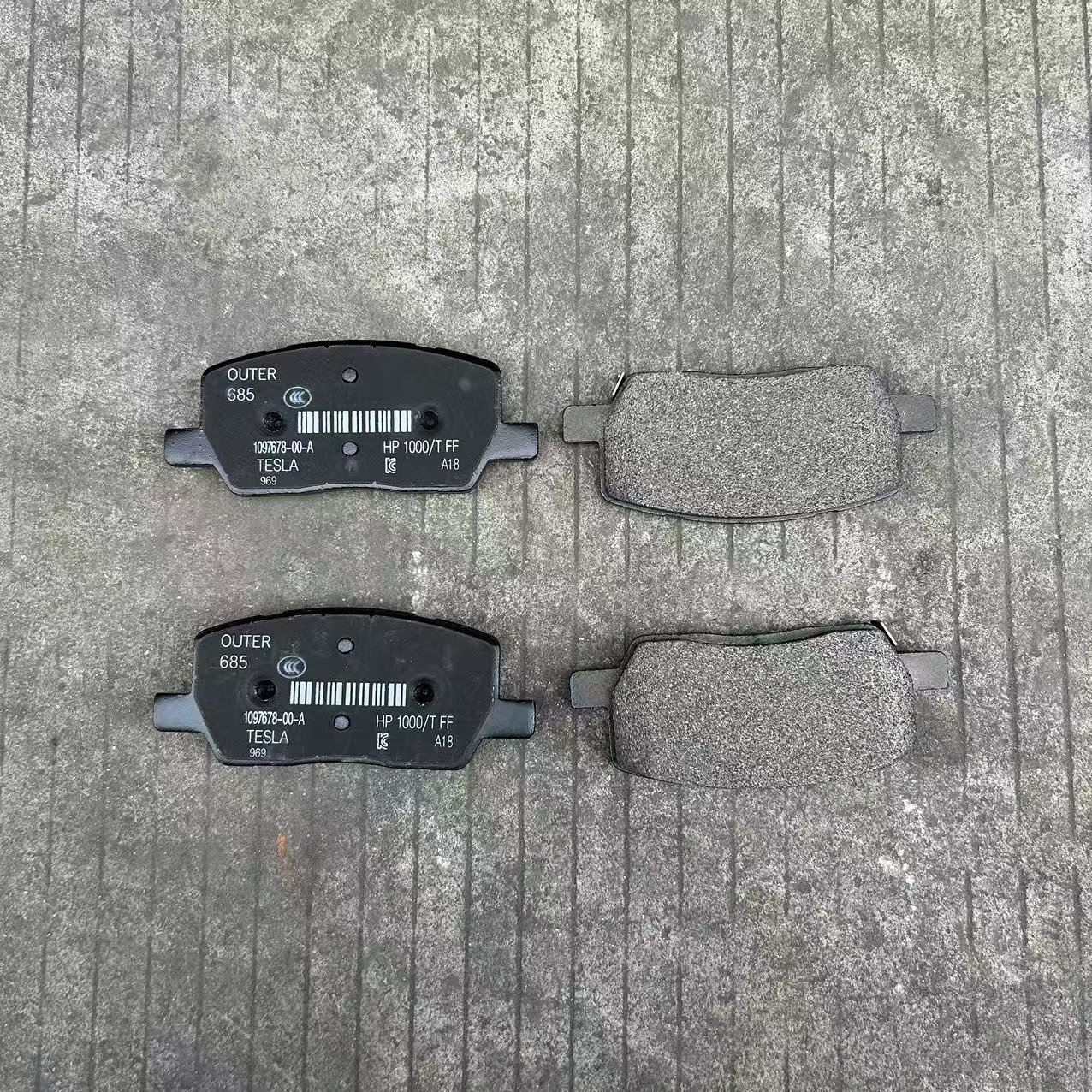 Front Disc Brake Pads for Tesla Model X and Brake Disc 1097416-00-A 1055066-00-C Brand New Made in China