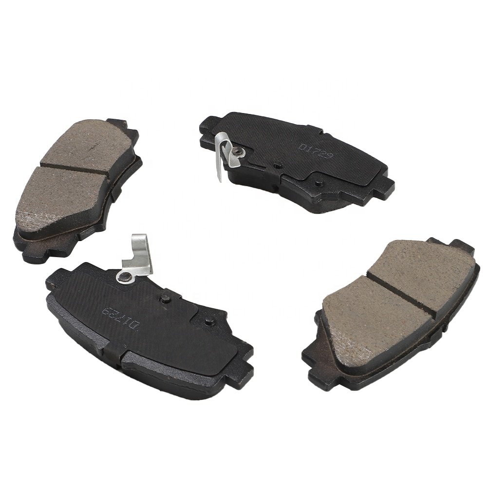 China Brake Pad Factory High Quality Front Ceramic Semi-metallic Car Brake Pad for Mazda
