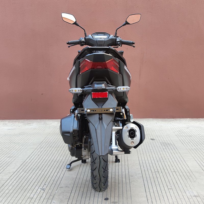 Hot Selling 150cc Gasoline Moped & 150cc Gas Scooter Fast Speed Two-Wheel Motorcycle with 4 Stroke Engine Drum & Disc Brake