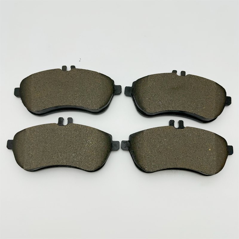Factory Wholesale High Performance Hot Selling Car Brake Accessories D1340 for MERCEDES BENZ Auto Parts Disc Car Brake Pads
