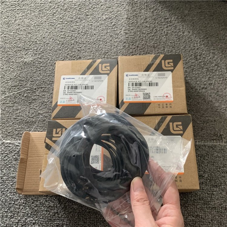 LIUGONG WHEEL LOADER CLG835 SPARE PARTS SP103881 BRAKE CALIPER REPAIR KIT