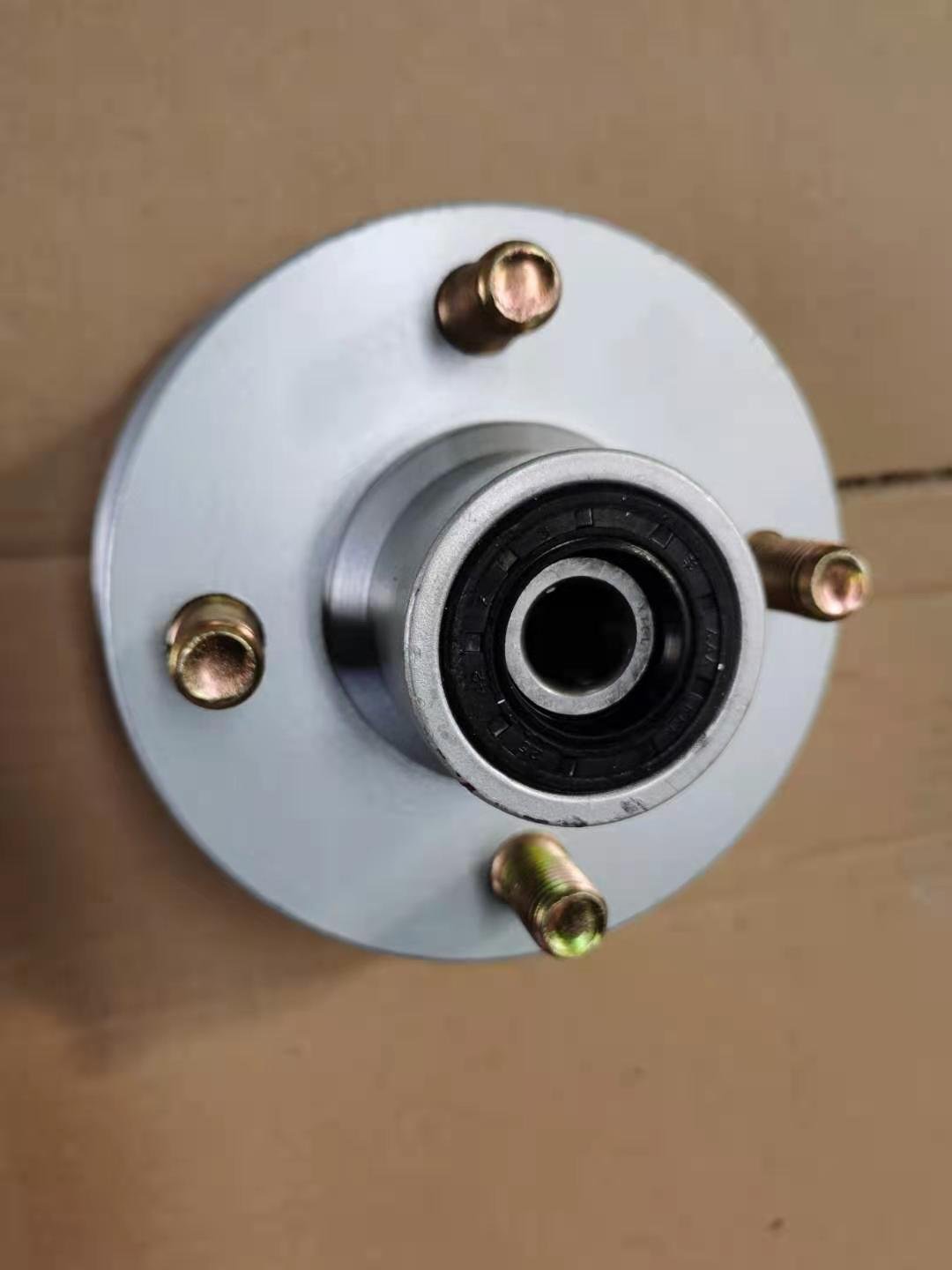 Professional Spare Parts of E-rickshaw High Quality 15 Hole Drum Brake Disc for Electric Tricycle