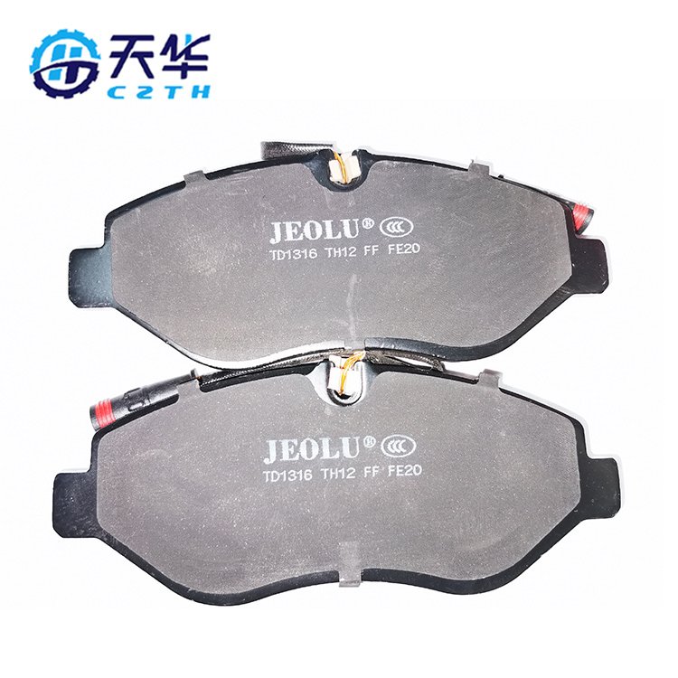 High Performance Car Brake Pads D1316 44208320/68006732AB Suitable for Jaguar Brake Pads Wholesale Ceramic Semi-metal Brake Pads