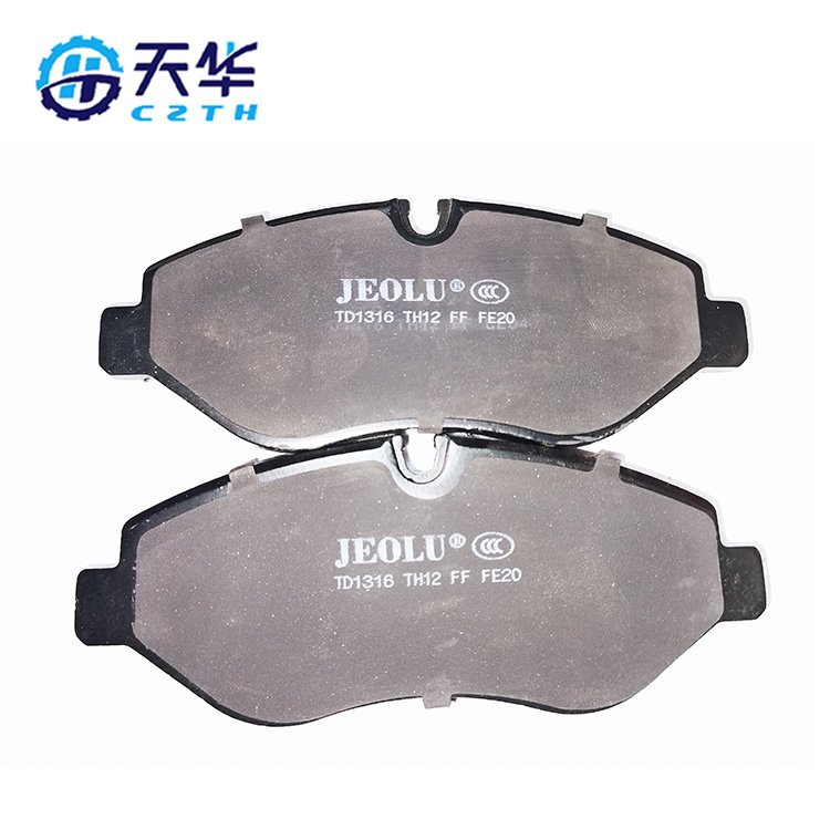 High Performance Car Brake Pads D1316 44208320/68006732AB Suitable for Jaguar Brake Pads Wholesale Ceramic Semi-metal Brake Pads
