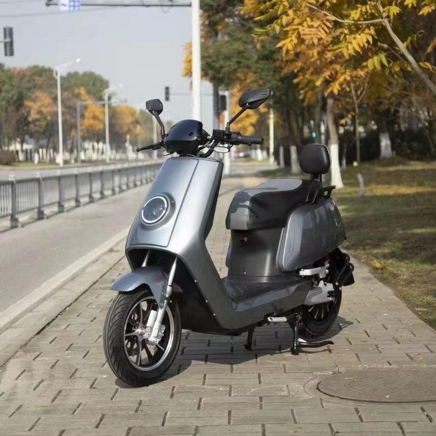 Wholesale Arrival 1000W Dual Motor Electric Scooter N9 60V Streetbikes for Unisex Bluetooth Smart Mobility Delivery Motorcycle