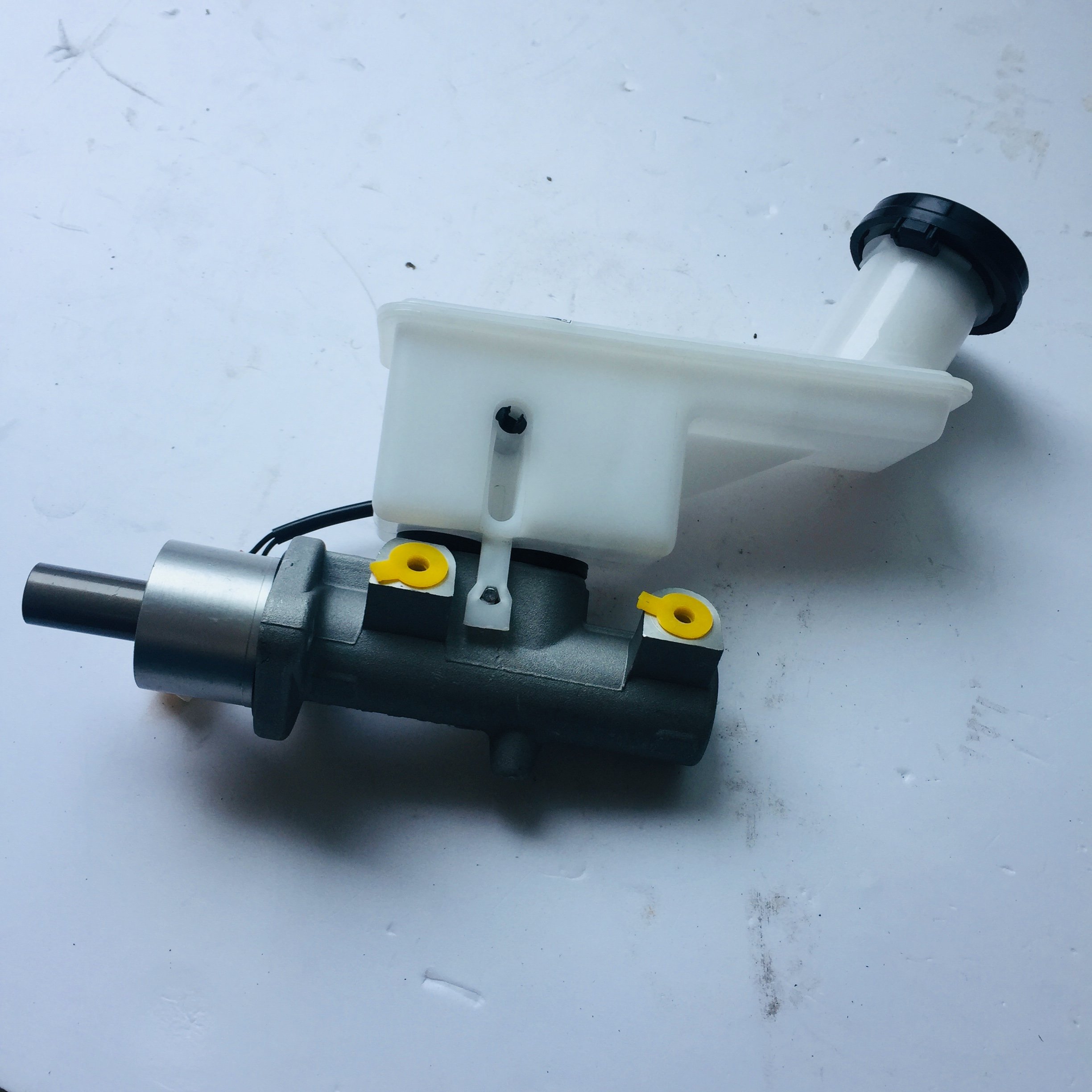 Brake Master Cylinder for Suzuki Swift
