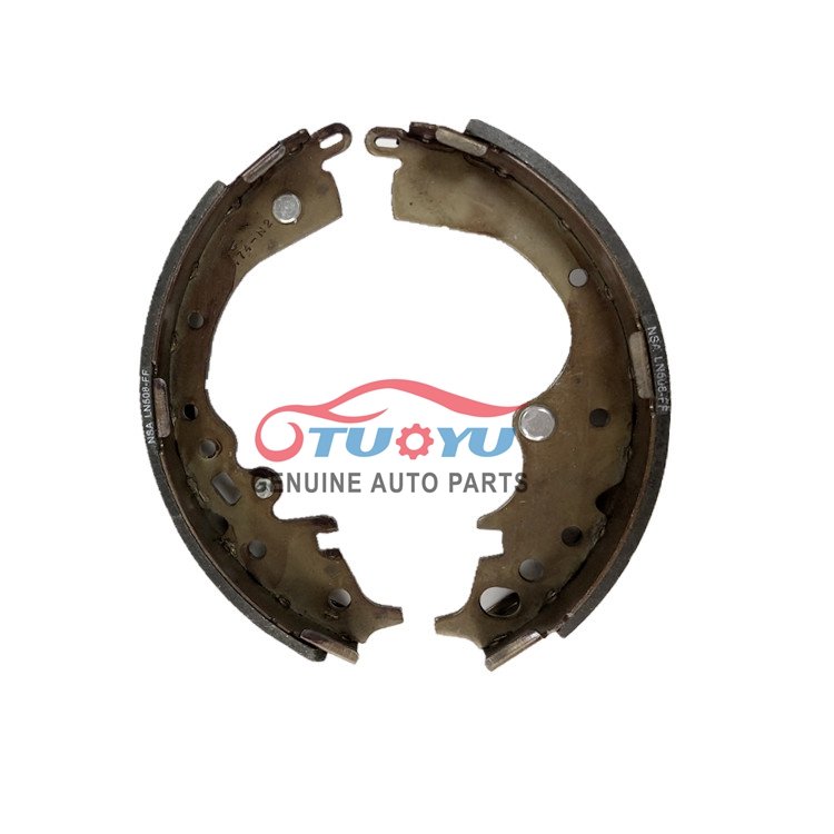 Genuine Quality Auto Parts Brake Pad Shoe Set 04495-26240 Used for Hi-ace 1KD 2KD 2TR