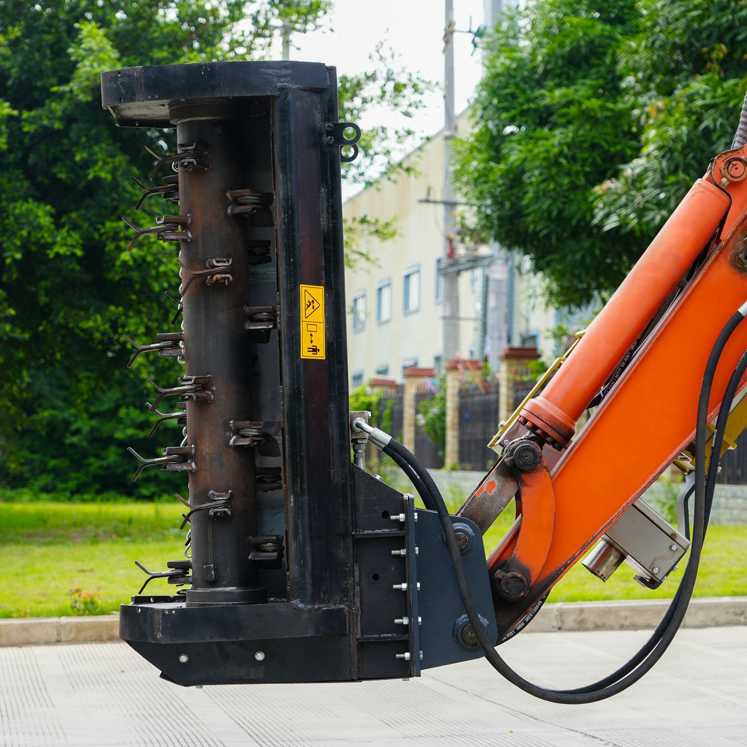 XUVOL XVJ-100CJ Forestry Home Garden Use Factory Customized Hydraulic Brake 7-8 Ton Excavator Grass Cutting Mower Forest Mulcher
