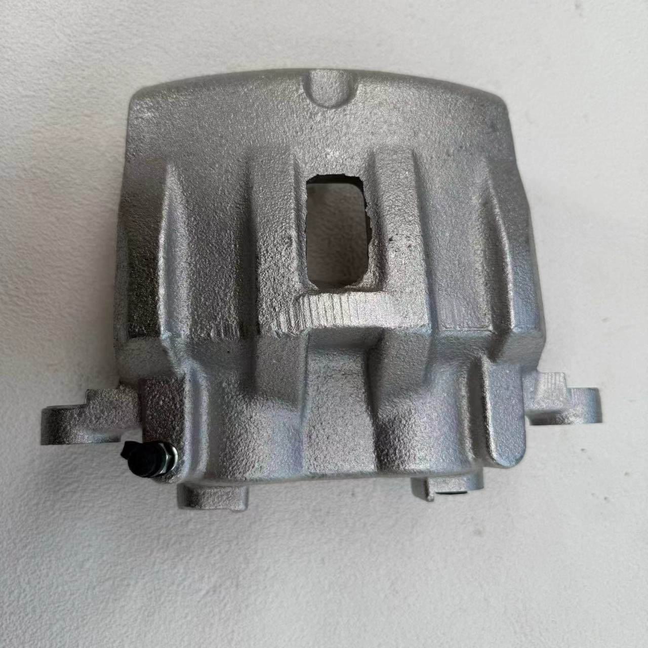 Disc Brake Caliper with Bracket for Jeep WJ Grand Cherokee 99-04 Right Front Right Hand OEM 05093180AA