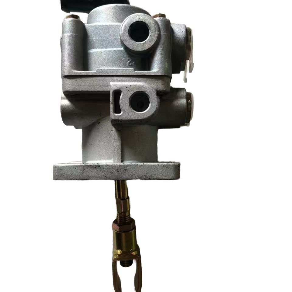Quality FAW Qingdao Light Truck Jiefang Huwei J6F Truck Parts 3514010-9L9 Brake Brake Master Cylinder