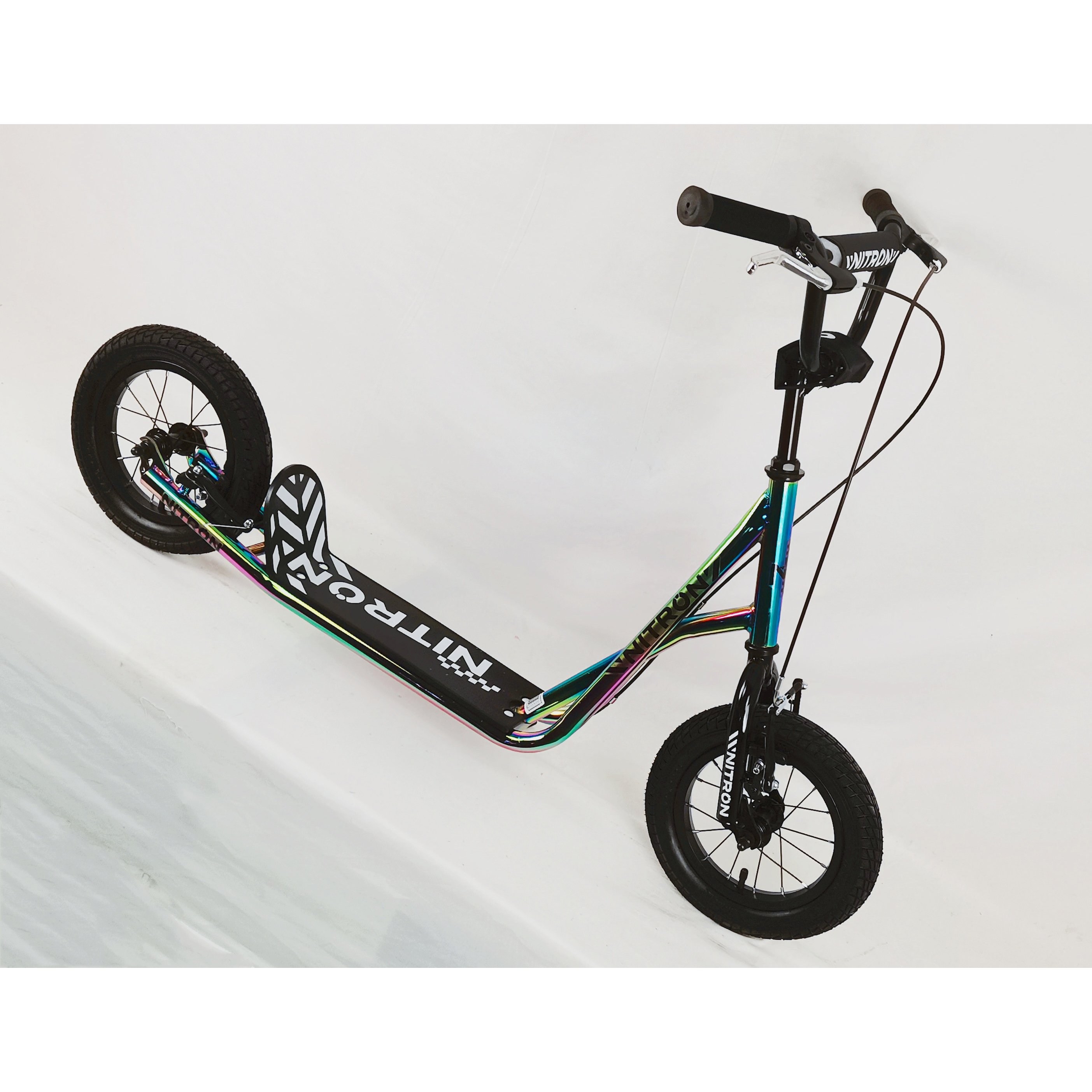 China Cheap Aluminum Kick Scooters Big Wheel Scooters for Adults and Teenagers With Light