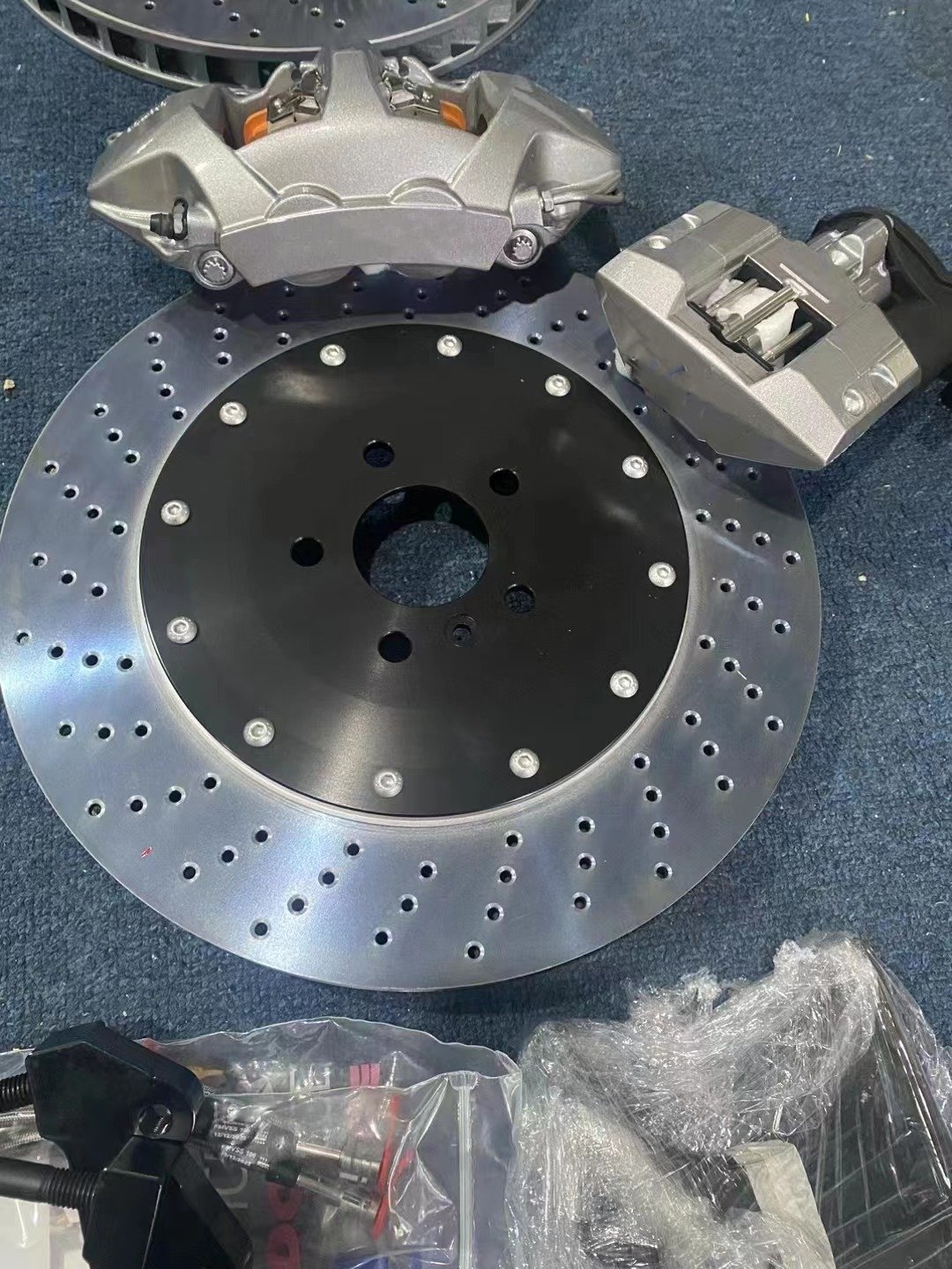 Red Racing Brake Caliper Sports Modified Racing 4 Position Big Brake Kits for BMW Toyota Audi Honda
