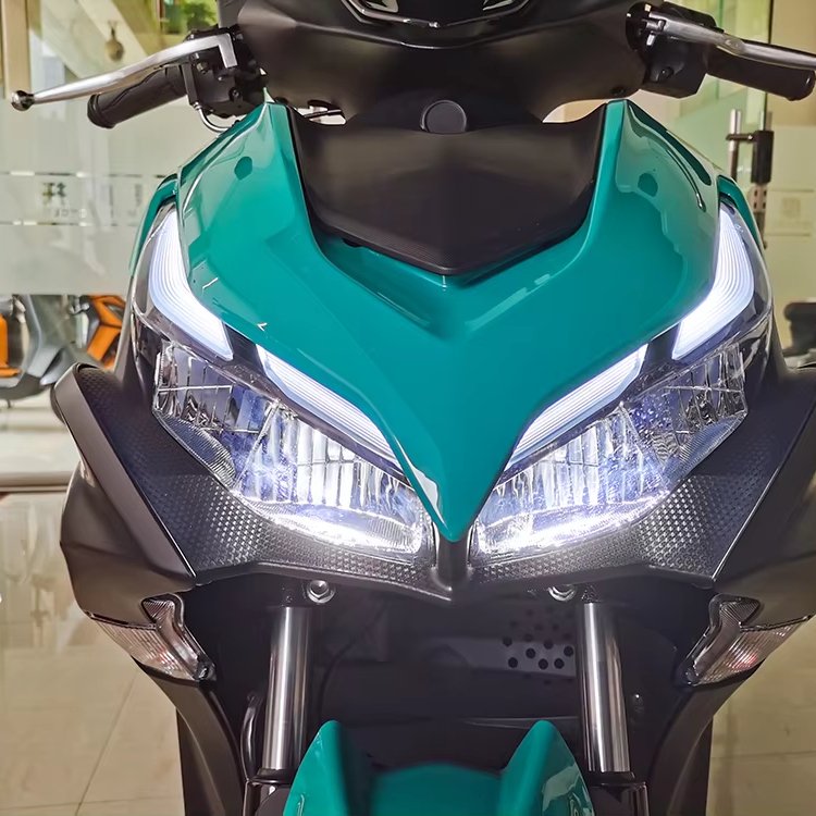 Wholesale NVX 150cc High Quality Gasoline Scooter Classic Motorcycle with CDI Ignition Disc Brake on Sale