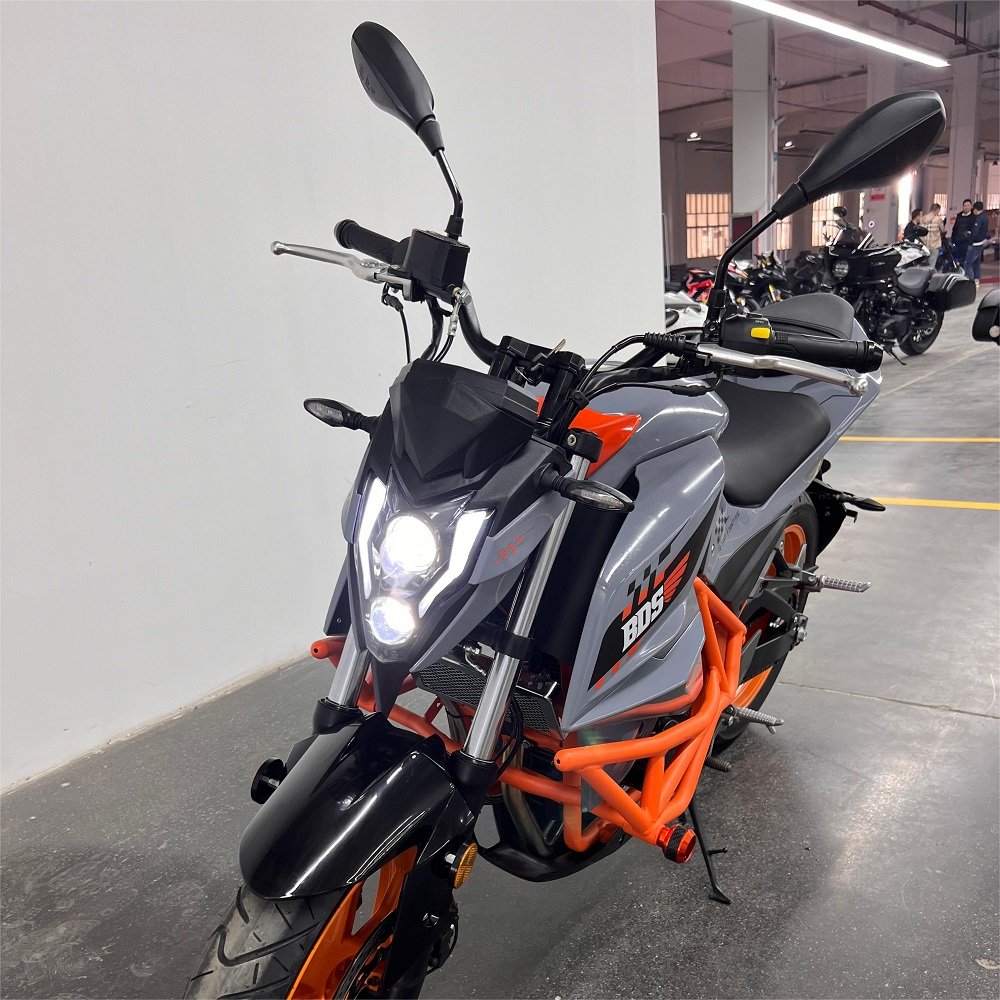 RACING MOTORCYCLE 400CC WATER COOLING Double Cylinder,6 Speed Water Cooled Electric Start Double Disc Brake Single Disc Brake