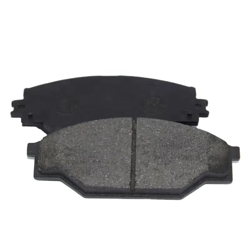 Front Premium Ceramic Disc Brake Pad No Noise Professional 04465-20150 for Toyota