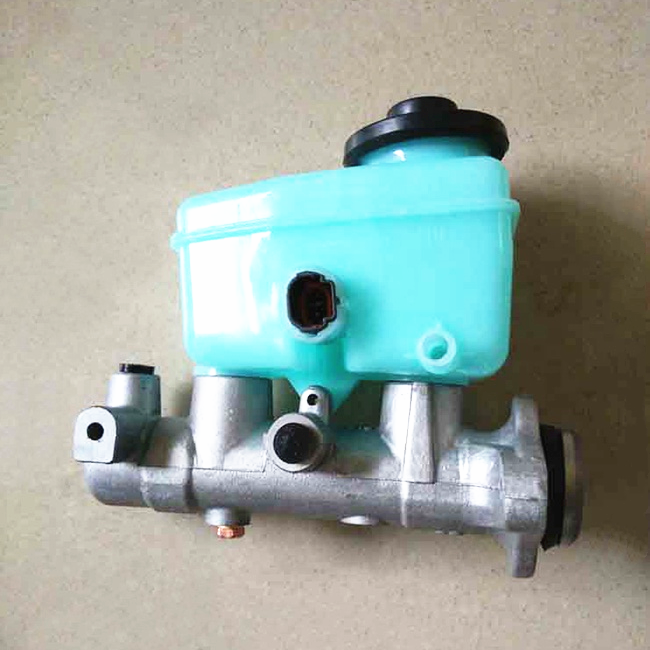 Land Cruiser Brake Master Cylinder HZJ78 Brake Master Cylinder FZJ71 Brake Master Cylinder 47201-60A00 BMT-423