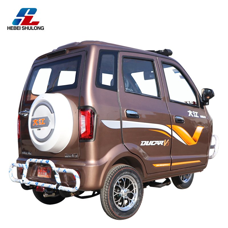 2024 High Quality 200cc Three-Wheeled Motorized Passenger Tricycle for Taxi Use with its Closed Body Type