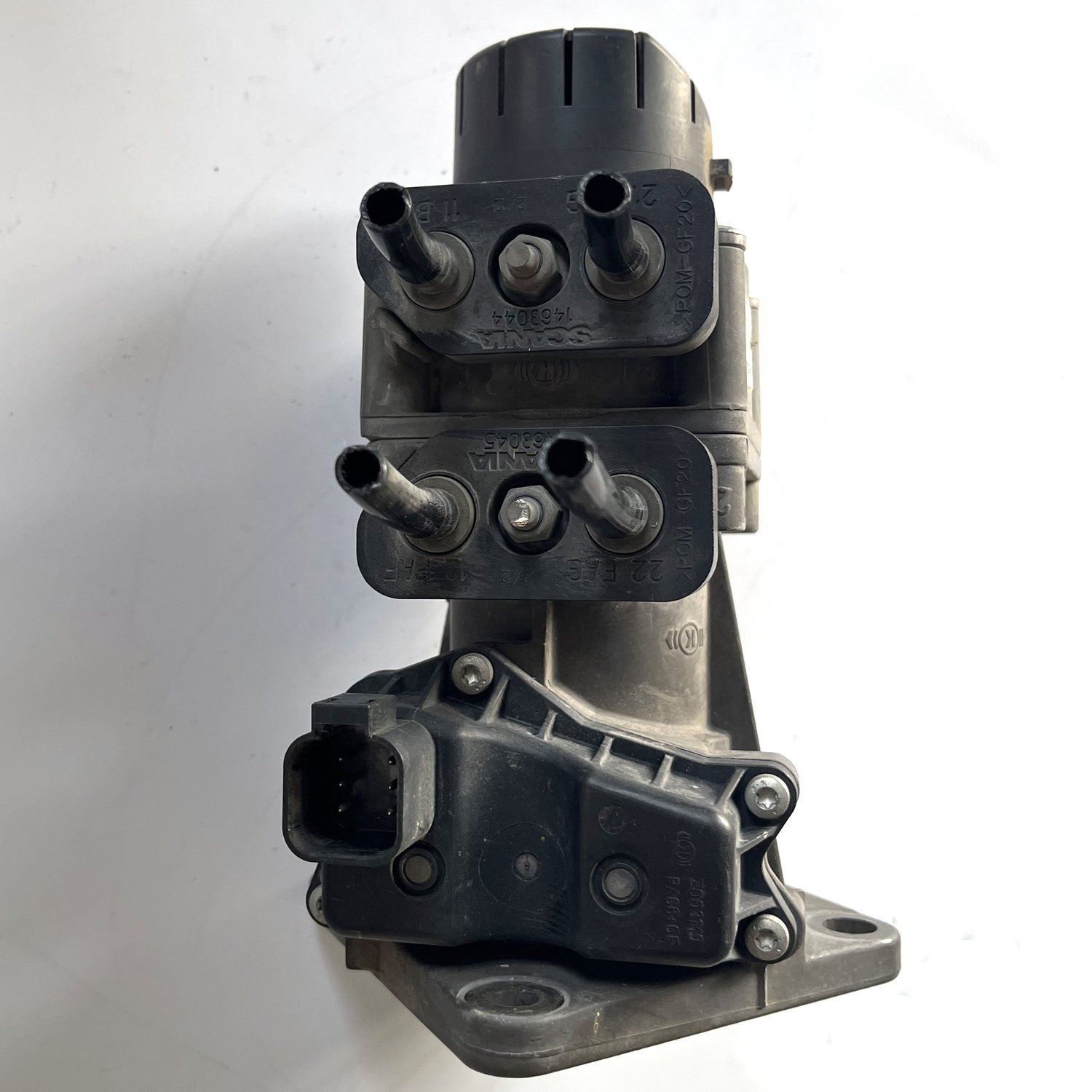High Quality for SCANIA Parts 1942899 Brake Master Cylinder Suitable for G440 Superior Quality Distributor Truck Imported Parts