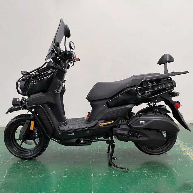 EPA DOT Certified 150CC 200CC Gas Motorcycles Max Power 6.2Kw7500r/min Front Disc Brake Air Cooled Max Speed 85km/h 200cc Option