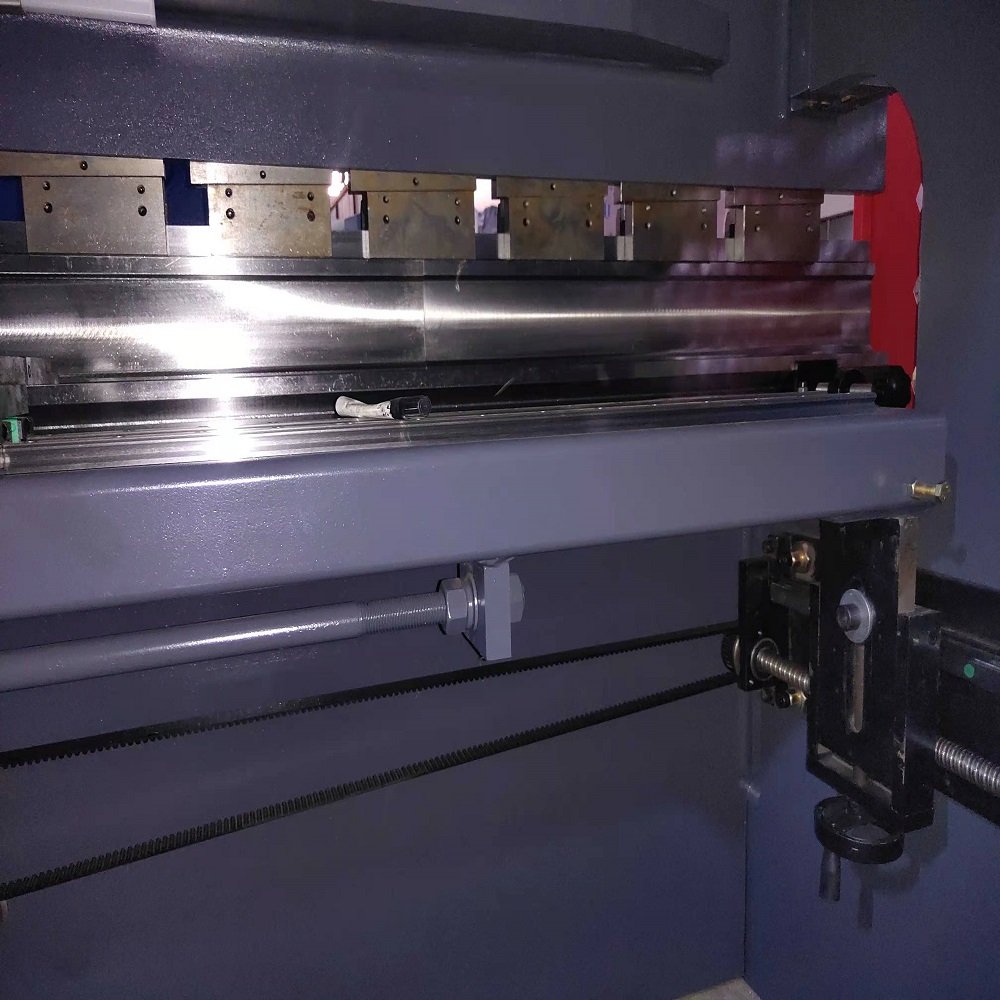 125T 3200 E21system Punching and Bending Flat Iron bar Cnc Metal Sheet Cutter Hydraulic Table Bending Machine