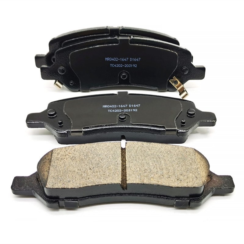 High Quality Rear Brake Pads D1647 68163822AA for DODGE Dart 2013-2014