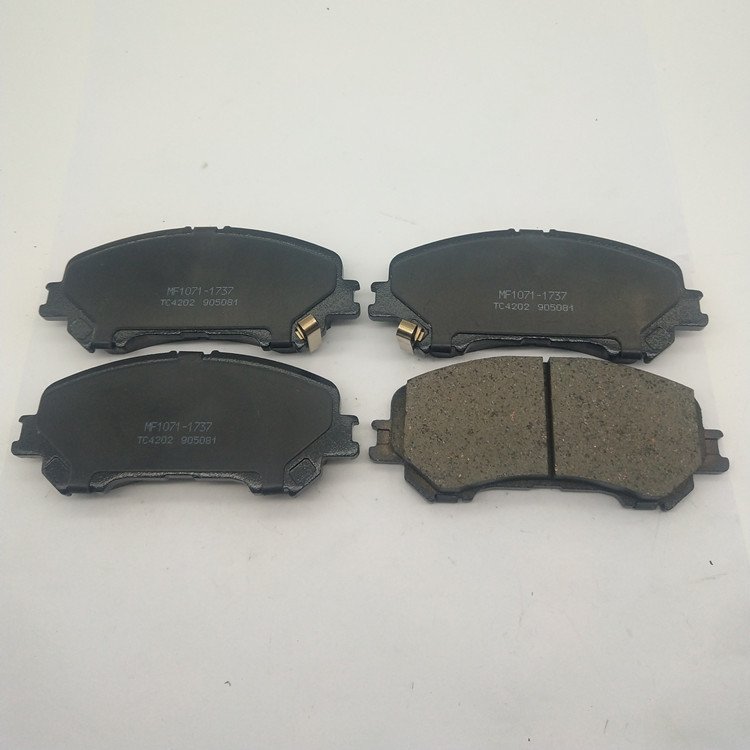 Front Ceramic Brake Pads D1060-4BA0A D1737 for NISSAN QASHQAI RENAULT KADJAR