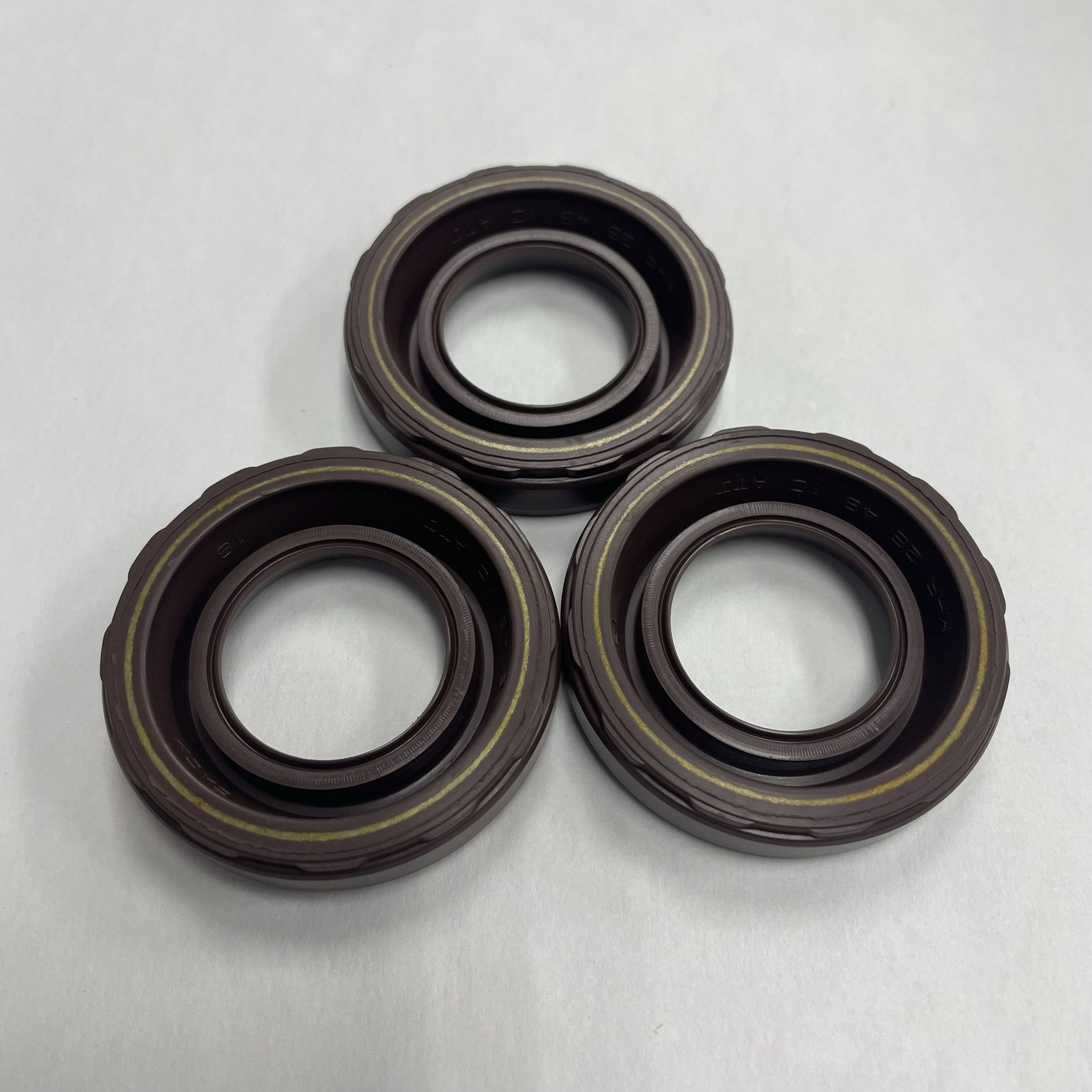 Hot Selling Auto Engine Parts ACM Material Spark Plug Automobile Oil Seal for Toyota