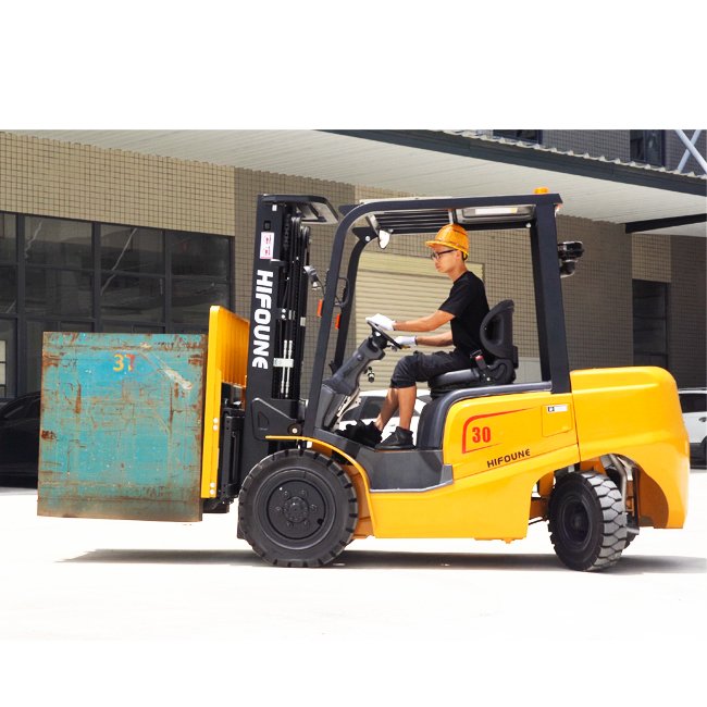 Chinese Supplier Hifoune Isuzu C240 Japan Engine Cheap Factory Price 3000kg diesel Forklift Chariot with Solid Tires