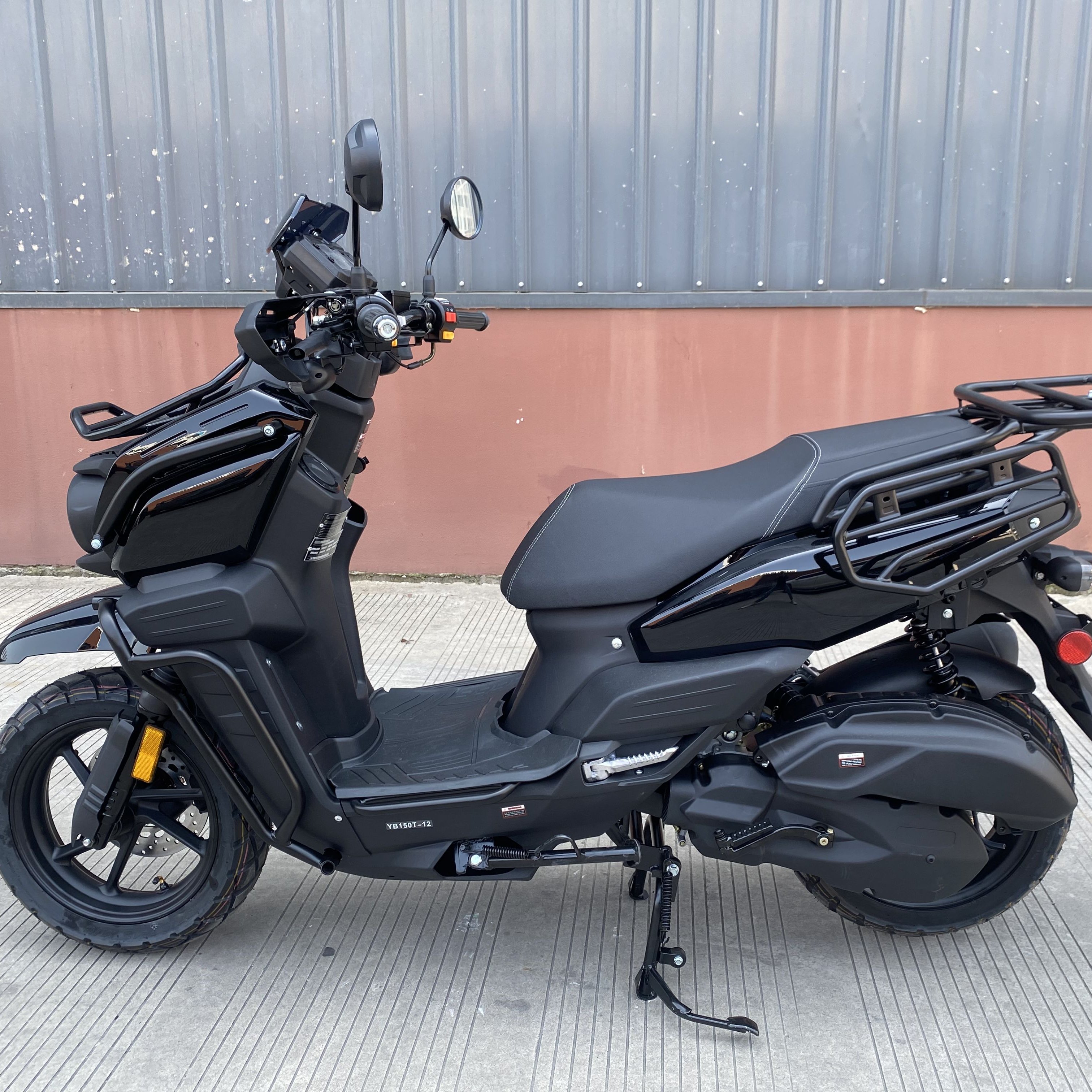 EPA DOT Certified TANK 150CC& 200CC Gasoline Motor Air Cooled Engine EFI Max Speed 95kmh Front Rear Disc Brake Adult Gas Scooter