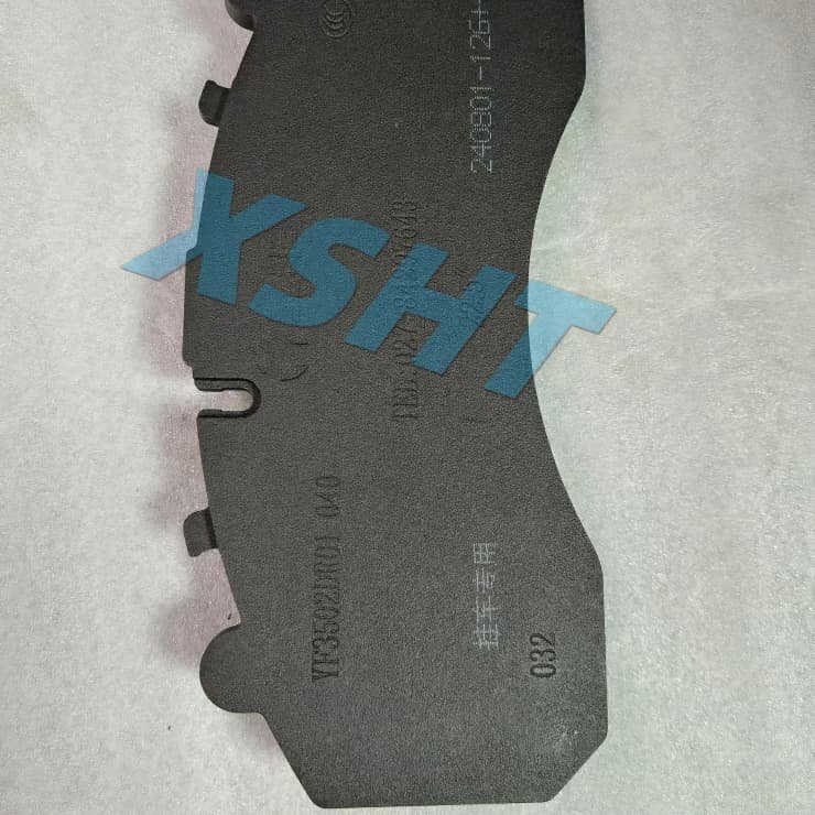 HIGH QUALITY ORIGINAL TRUCK SPARE PARTS BRAKE LININGS BRAKE PADS YF3502DR01-040 for YUTONG SHACMAN TRUCKS