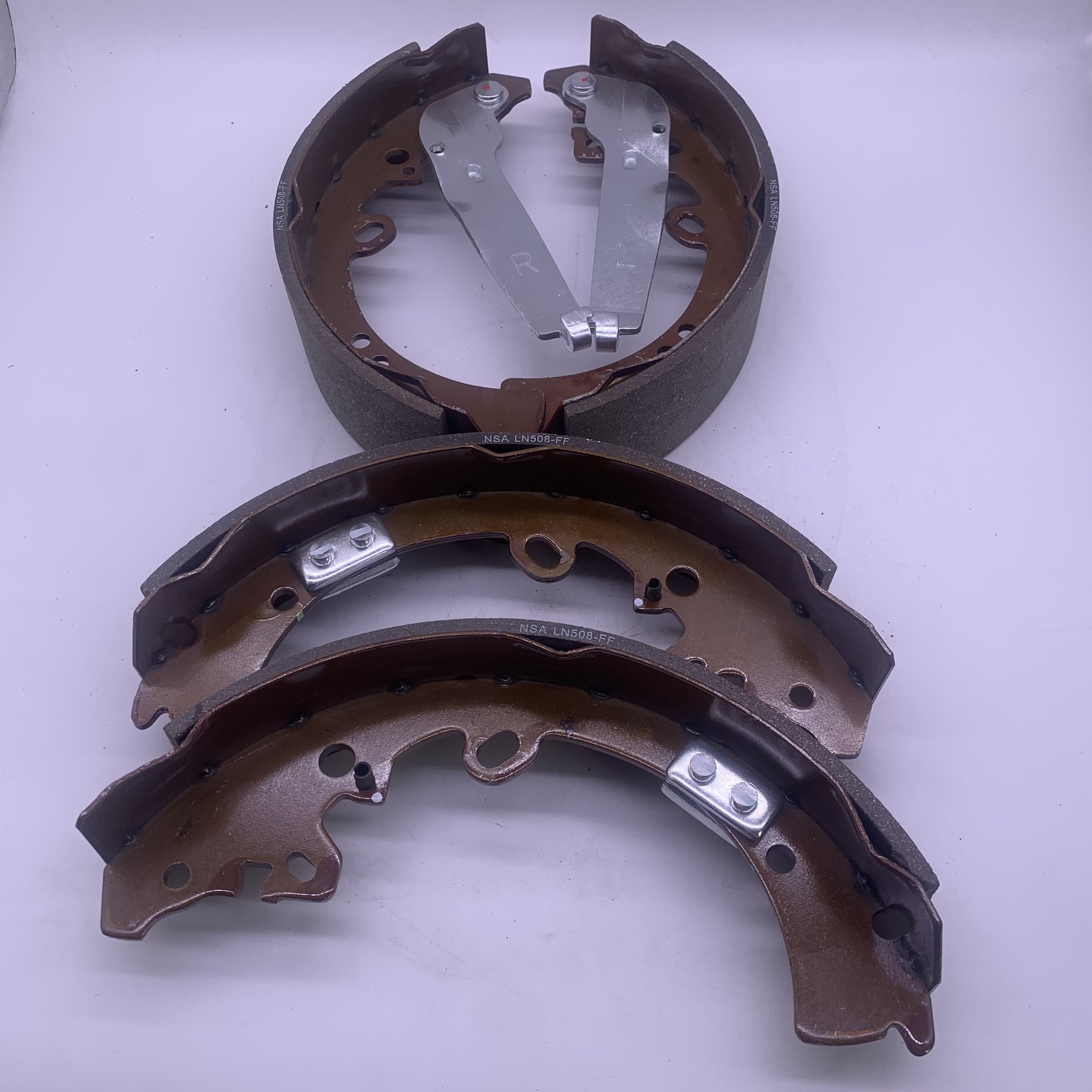 Brake Shoe 04495-0K070 for Hilux 2005-2015 KUN25 KUN26 GGN25