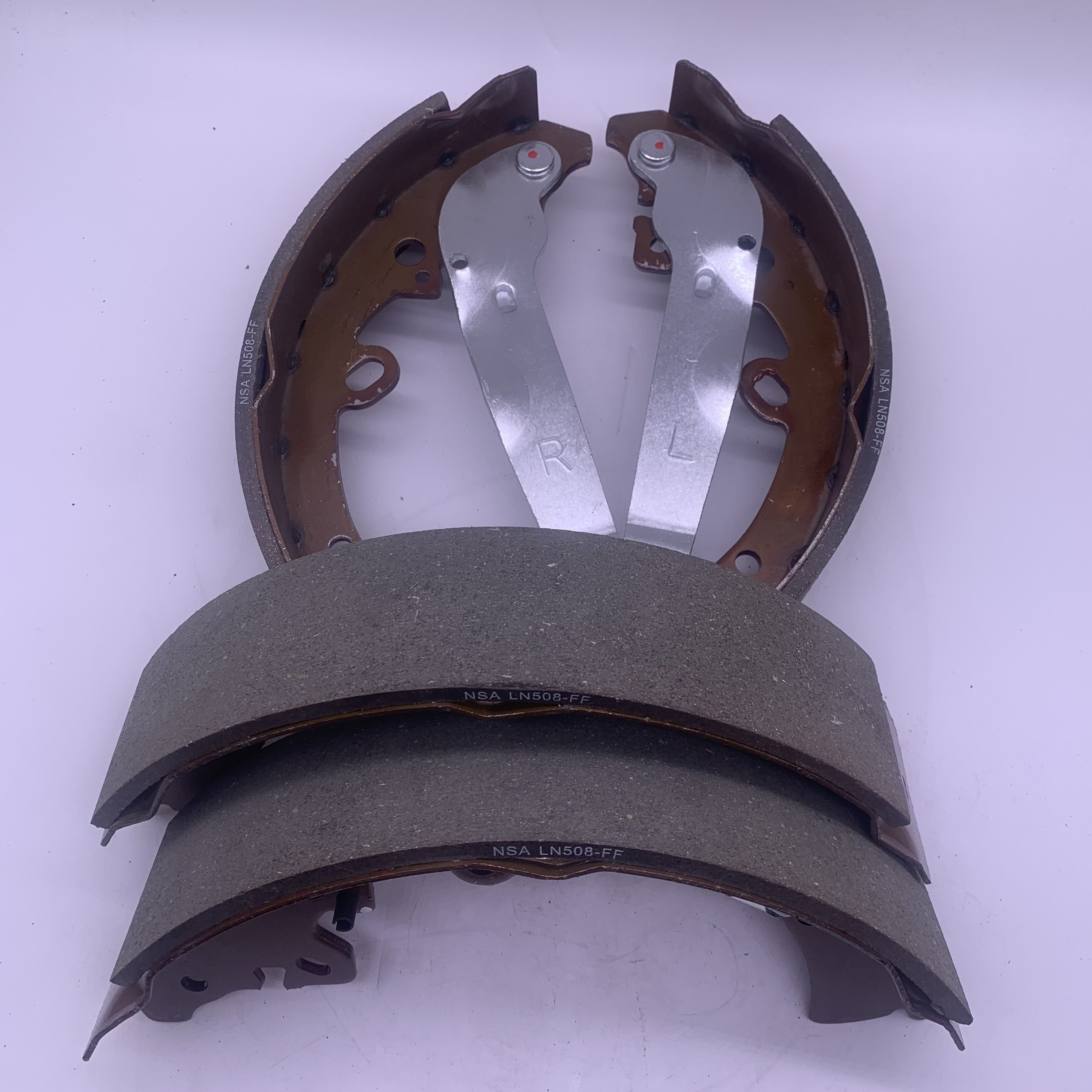 Brake Shoe 04495-0K070 for Hilux 2005-2015 KUN25 KUN26 GGN25
