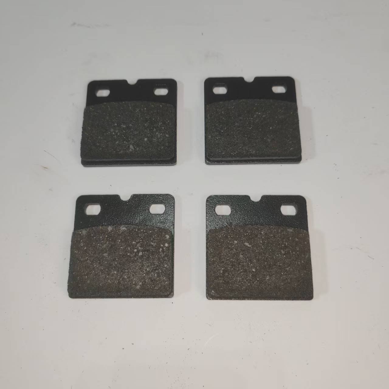 Brake Handbrake for TESLA Models ModelX Rear Brake Pads 1003460-00-D New Original