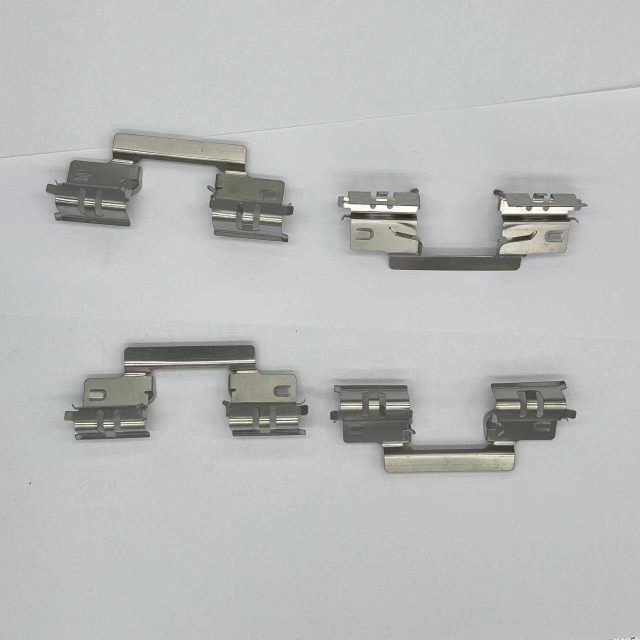 Rear Brake Pads Repair Kit D1707 Brake Pads Repair Kits Brake Pad Clips for Chevrolet 23135903