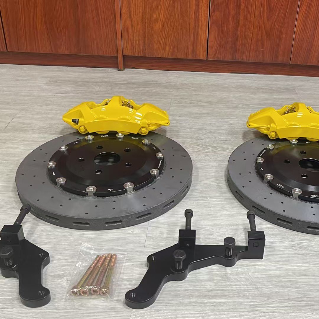 Car Customization Brake Systems Manufacturer,Big Brake Kit 10&4 Piston Caliper Carbon Ceramic Brake Disc Kit for 750S Sports Car
