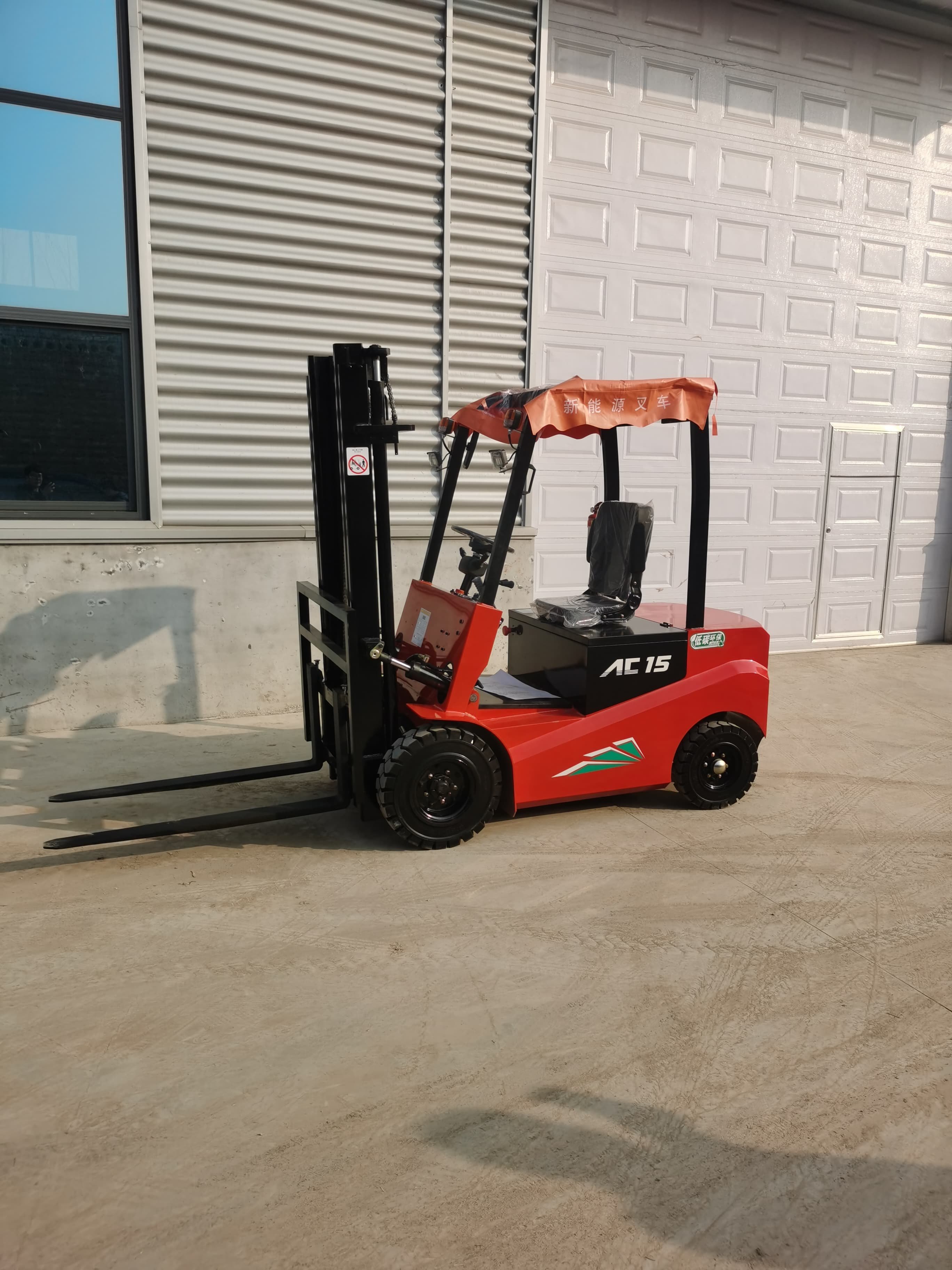 Fast Delivery 60V Battery Small Forklift Price Electric Stacker With Side Shift 1t2t3t3.5t Electric Forklift