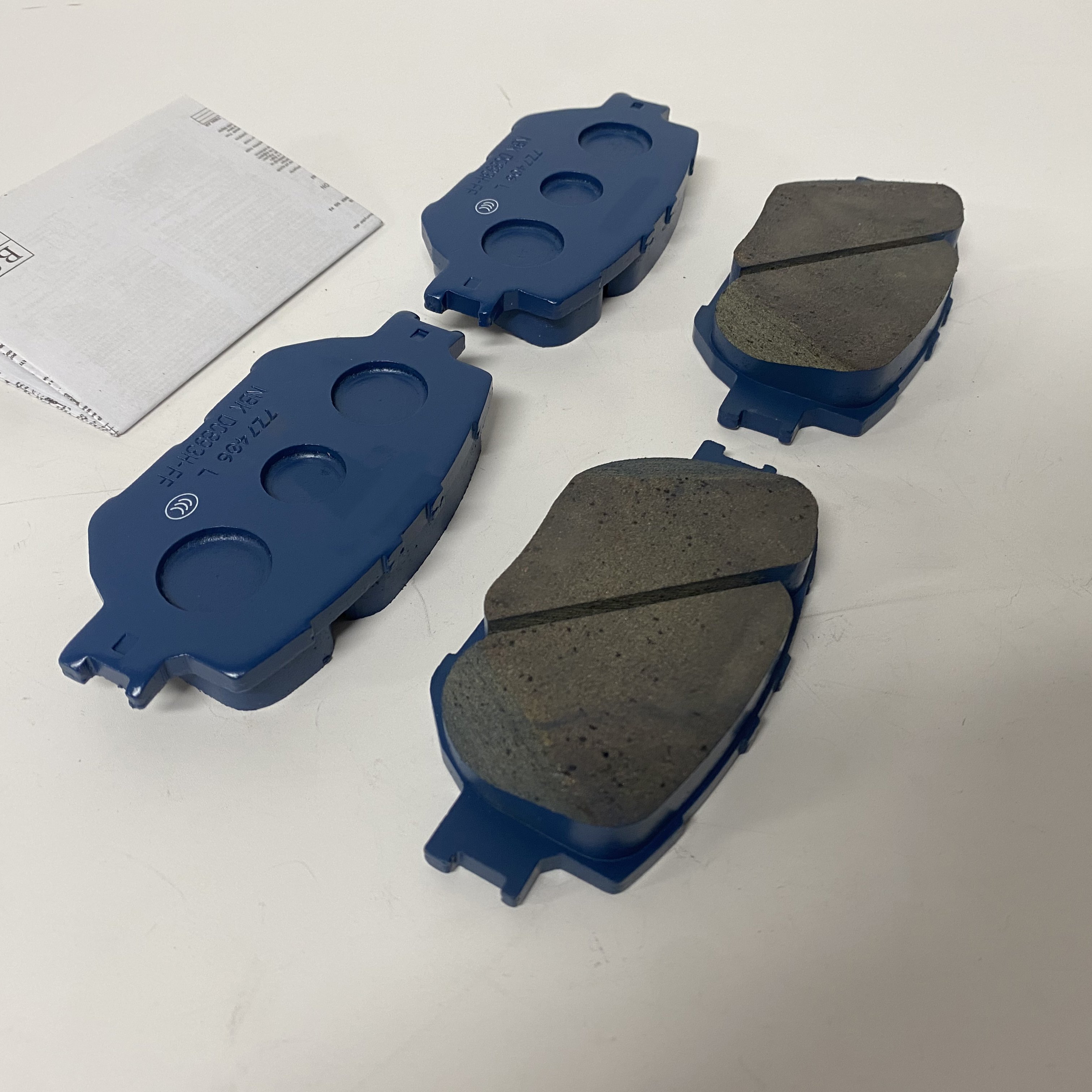 04465-30330 Front Brake Pad for Toyota Crown REIZ Lexus IS250 IS300 D1733 0446530330