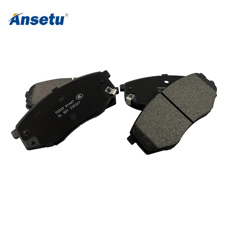Ansetu Wholesale Ceramic Front Disc Brake Pad for Hyundai Sportage KIA K4 Ix35 D1447-8615 GDB3553 GDB7862 581012SA00 58101-2SA30