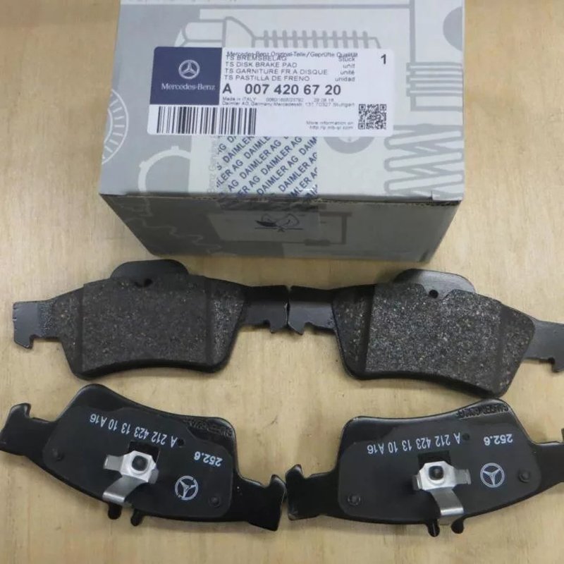 For benz Original Brake Pads for benz C63/S63 AMG/AMG S 2016- Rear Brake Pads Front Brake Pads Making Machine A0004203700