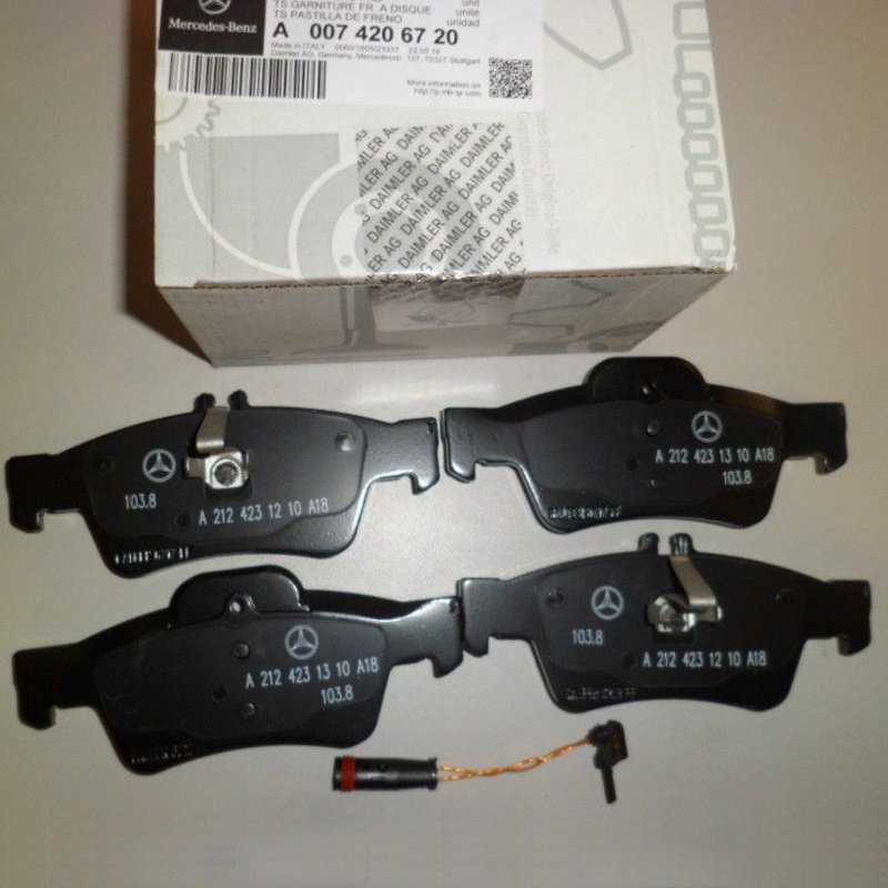 For benz Original Brake Pads for benz C63/S63 AMG/AMG S 2016- Rear Brake Pads Front Brake Pads Making Machine A0004203700