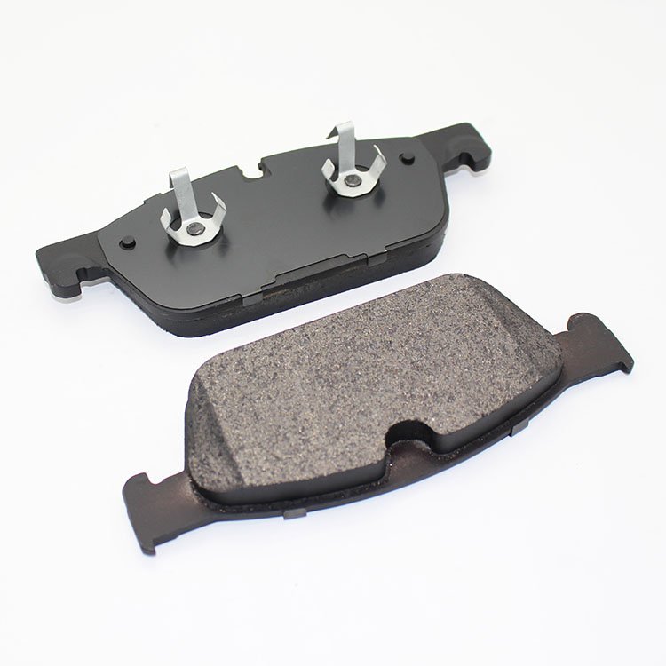 Manufacturer Wholesale Auto Parts 006 420 37 20 Car Spare Parts Accessories Auto Brake Pads Set Car Brake Pad