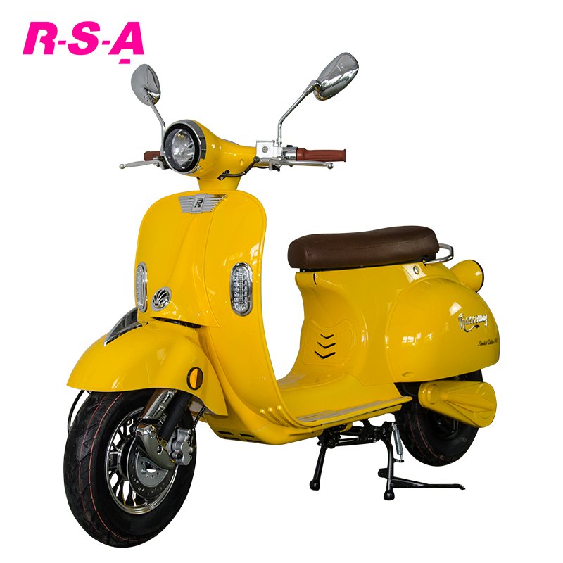 European Warehouse 2000W Electric Motorcycles Vespa 100KM Long Driving Range Scooters Electric with 2 Dual Lithium Batteries