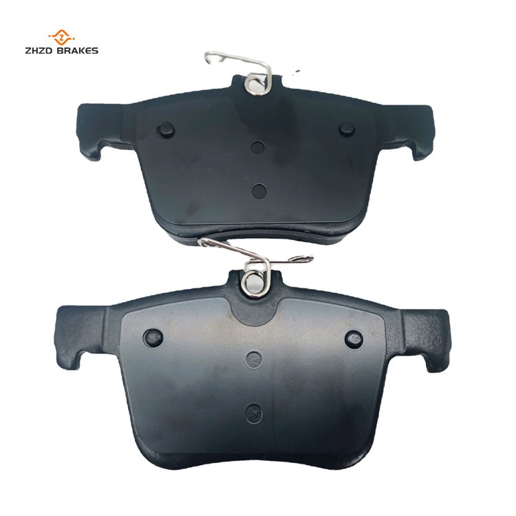 Factory Wholesale Auto Car Spare Parts Automotive Front Rear Ceramic Brake Pad for Audi Volkswagen 5Q0698451C D1761