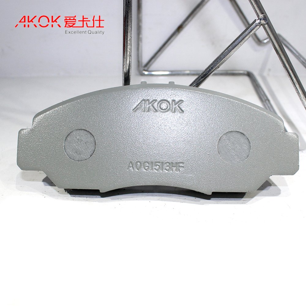 Wholesale Auto Parts Car Ceramic Brake Pad for Toyota Camry Hilux Corolla Suzuki Hyundai