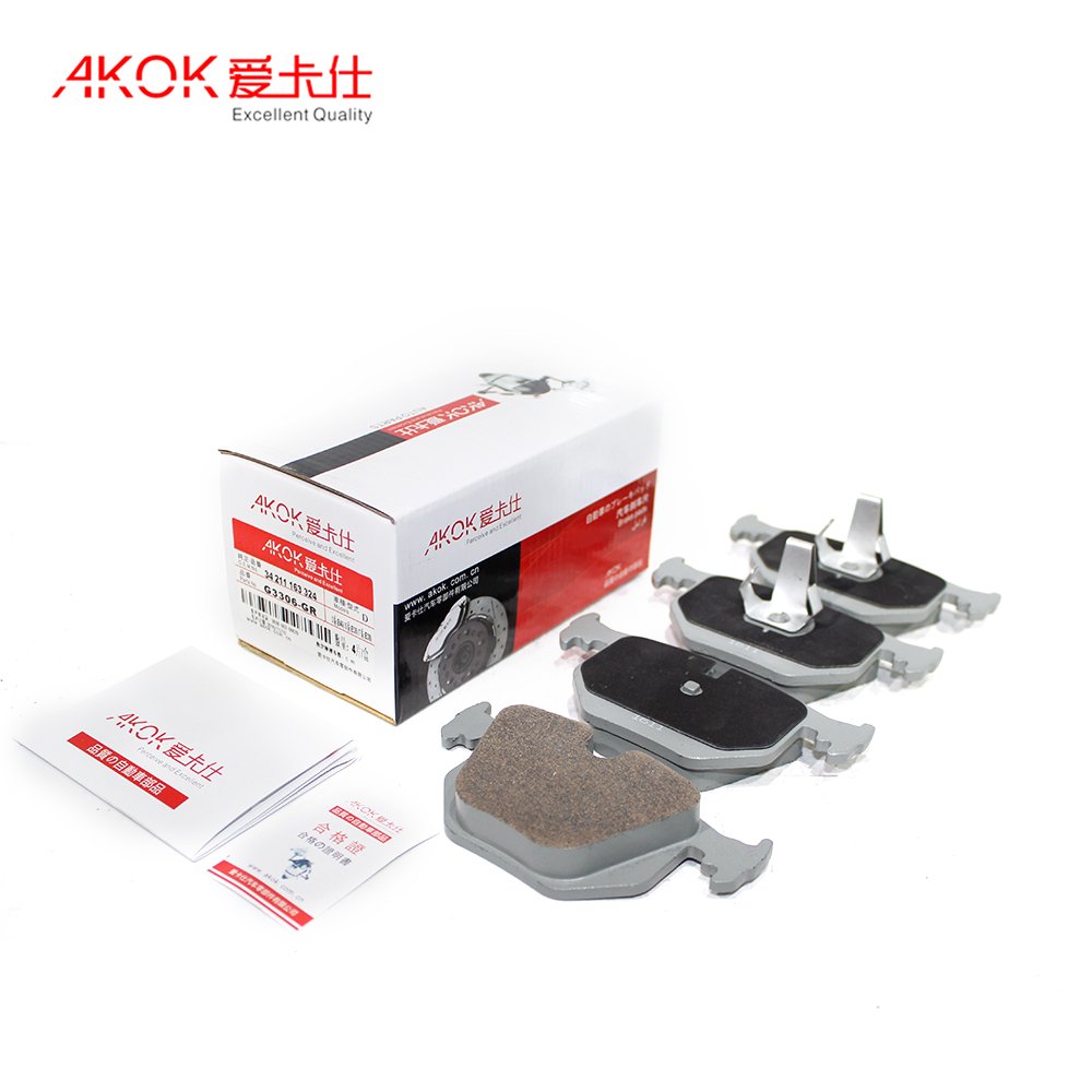 Wholesale Auto Parts Car Ceramic Brake Pad for Toyota Camry Hilux Corolla Suzuki Hyundai