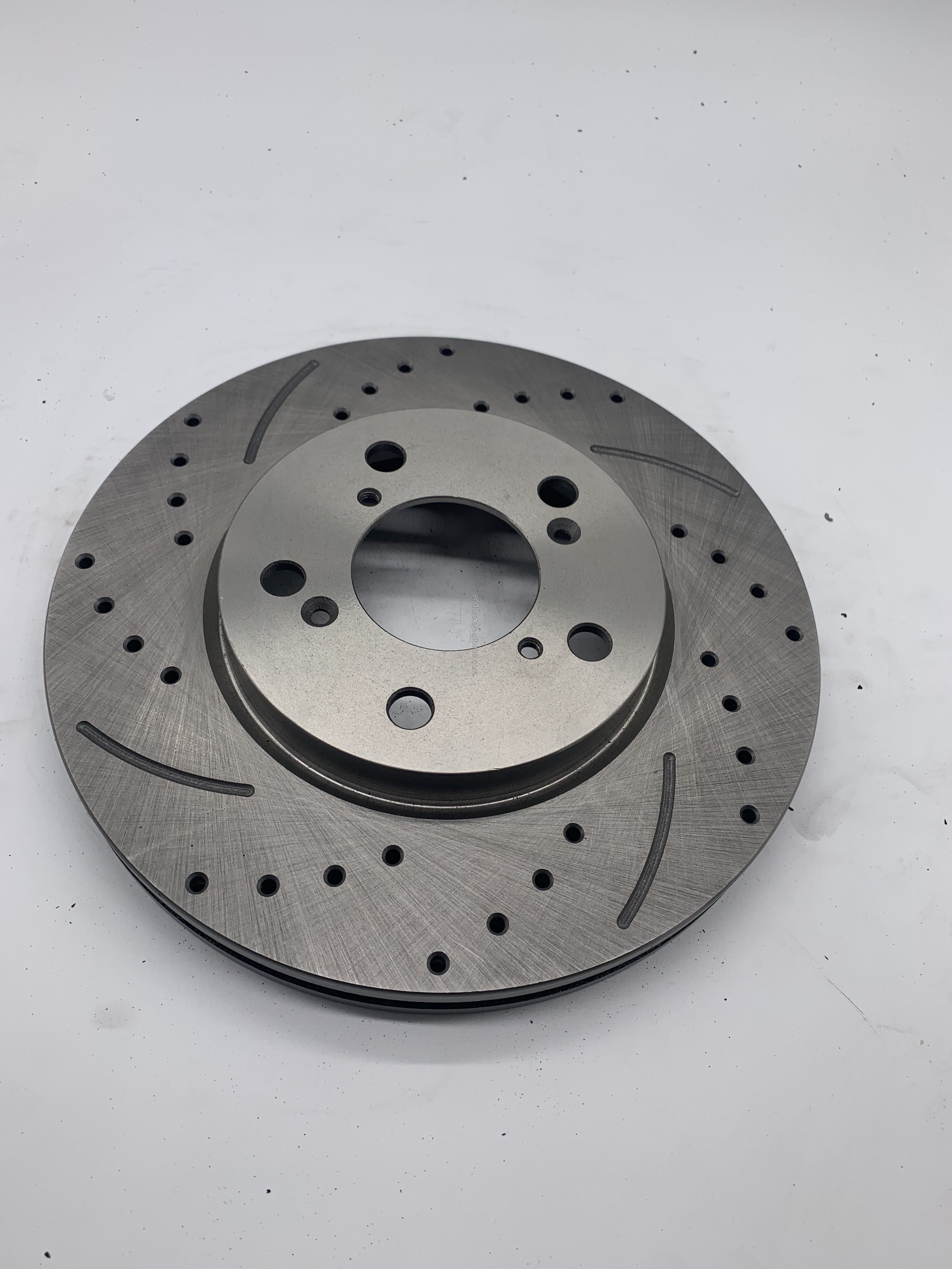 New Auto Part Brake Disc Assembly for Japan Used Cars for Models CLA A5 A7 Q7 A4 Manufactured by Isuzu and Mazda