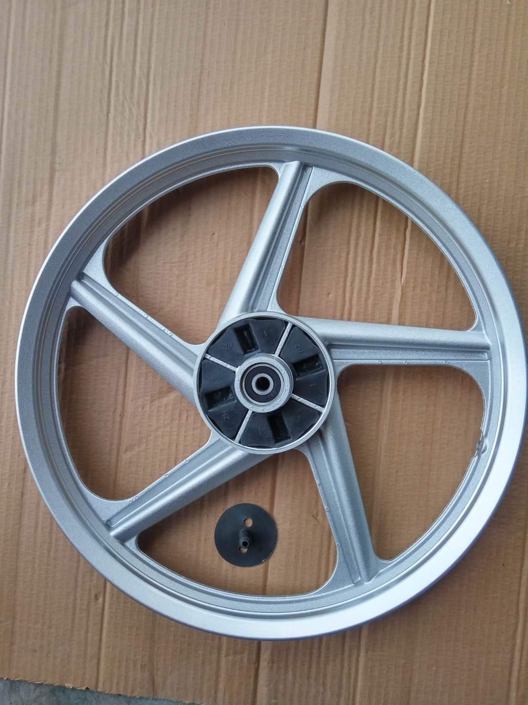 Motorcycle Front Brake Shoe 1.60x 17 Inch Front Aluminum Alloy Wheel for TVS