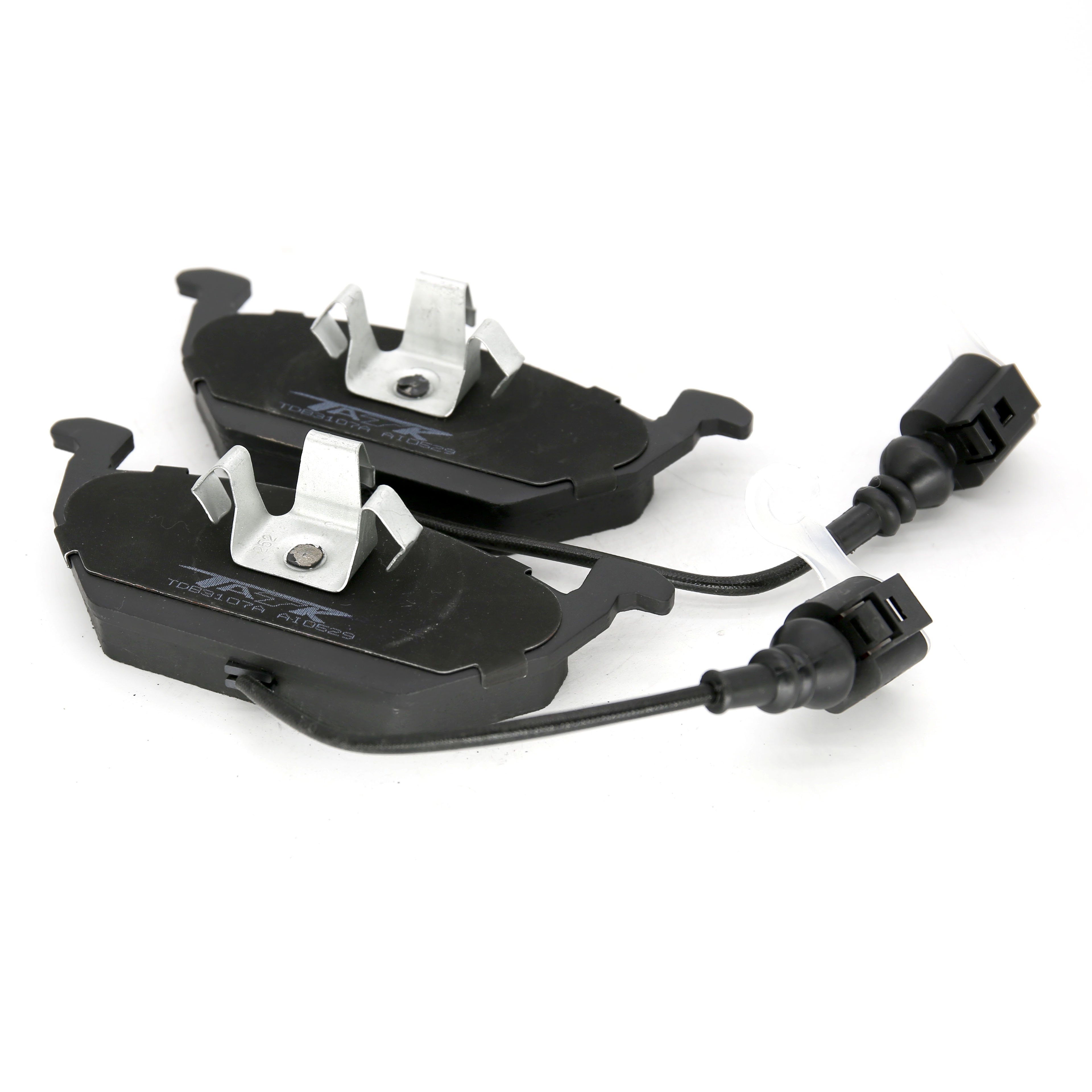 TATK Auto Ceramic Brake Pad Supplier for VW GOLF JETTA POLO Volkswagen AUDI A3 A8 Skoda Car Brake Pads 1J0 698 151E D768